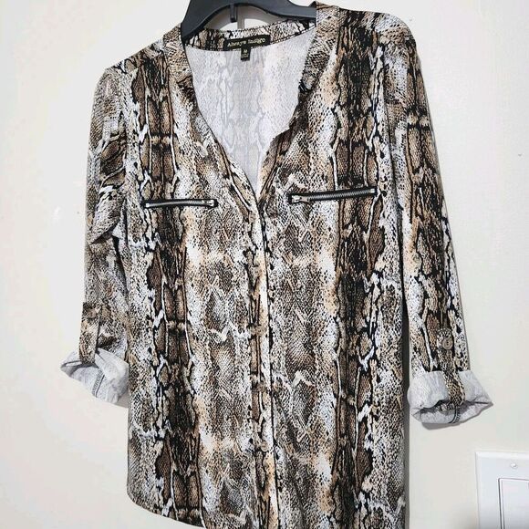 Always Indigo Top Womens Size Medium Roll Tab Sleeves Lightweight Animal Print - Picture 1 of 11